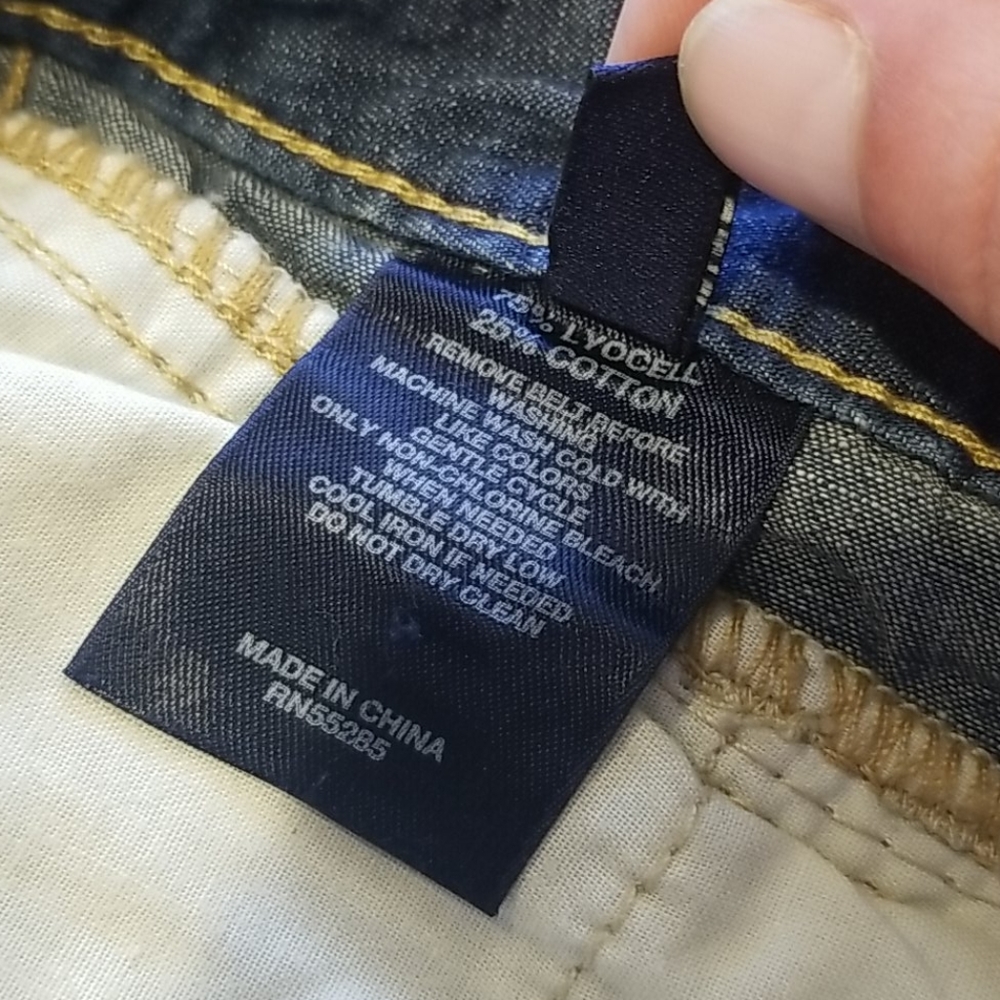 Sz 0 Express Jean Shorts - Picture 3 of 3